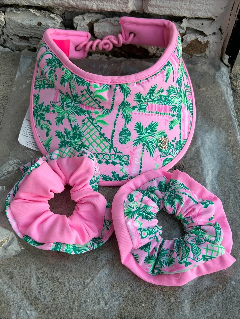 Lilly Pulitzer Pink and Green Palm-Print Visor with Matching Scrunchies Golf